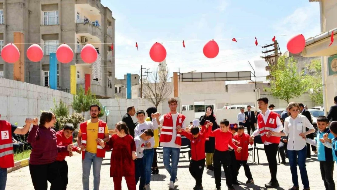 Cizre'de Otizm Farkındalık Günü kutlandı