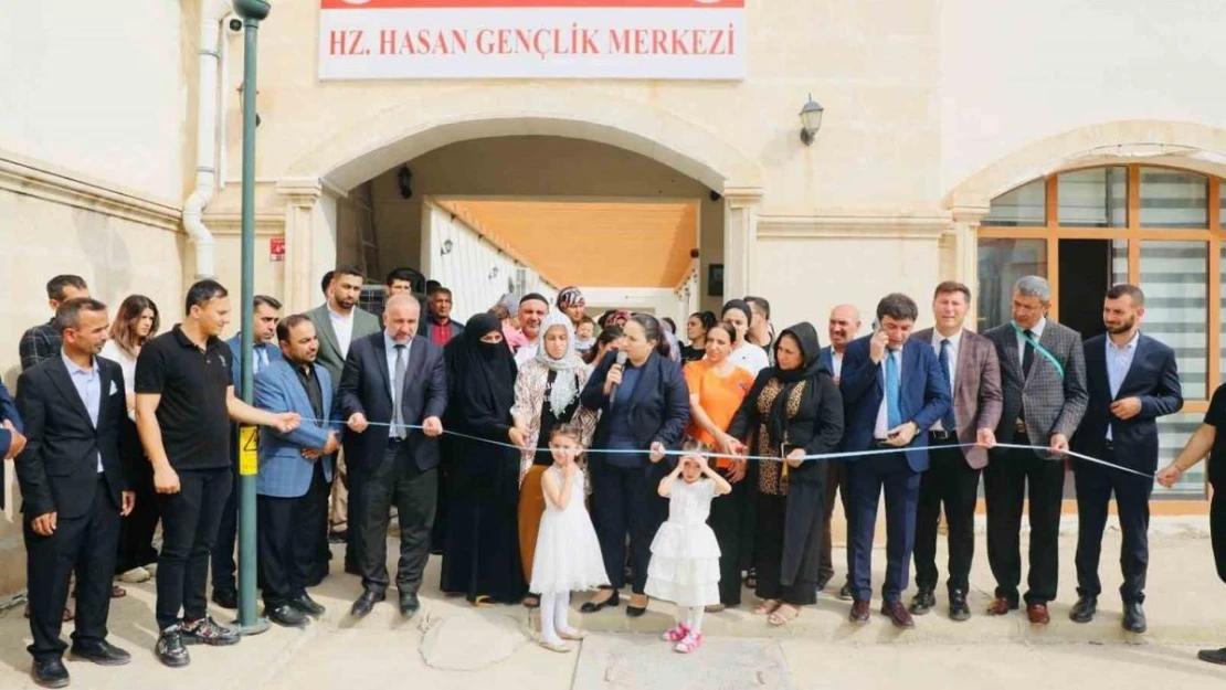 Cizre'nin gençlik merkezi açıldı