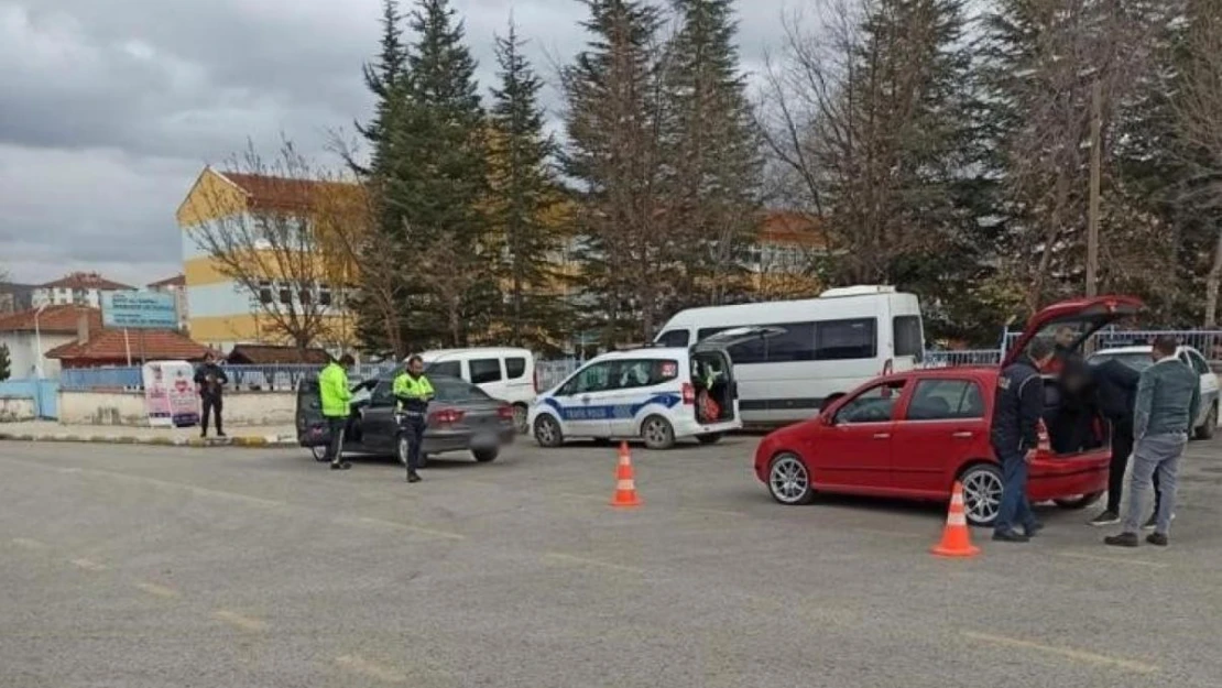 Çorum'da kurallara uymayana sürücülere ceza yağdı