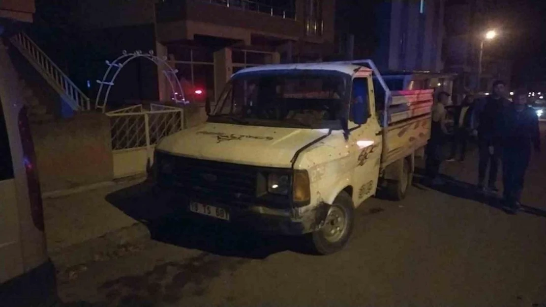 Çorum'da motosiklet ile kamyonet çarpıştı: 1 ölü