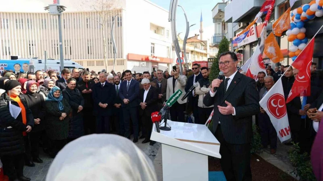 Cumhur İttifakının Tavas SKM açılışı miting havasında gerçekleşti