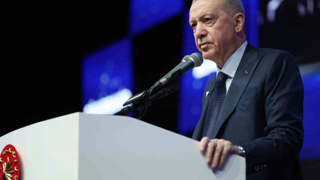 Cumhurbaşkanı Erdoğan:'Bedava ev sözü verip buhar olup uçtular'