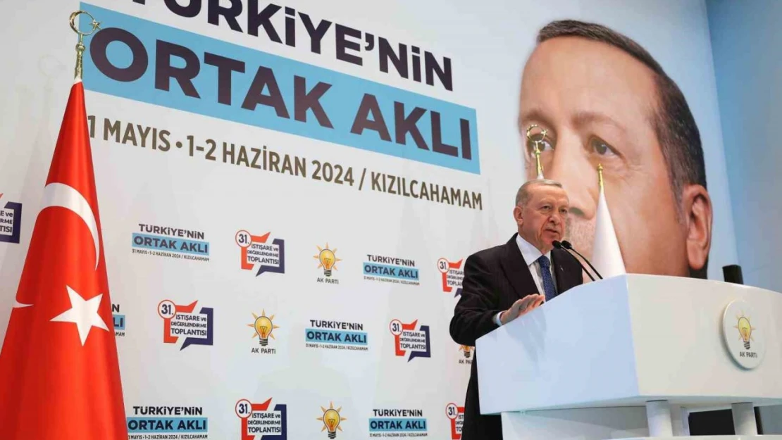 Cumhurbaşkanı Erdoğan: 'Biz yeni anayasa konusunda samimiyiz, uzlaşıya açığız, bu meselenin bir siyasi bilek güreşine çevrilmesini de doğru bulmuyoruz'