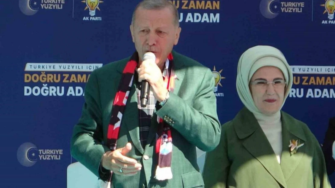 Cumhurbaşkanı Erdoğan'dan altılı masaya örümcek benzetmesi