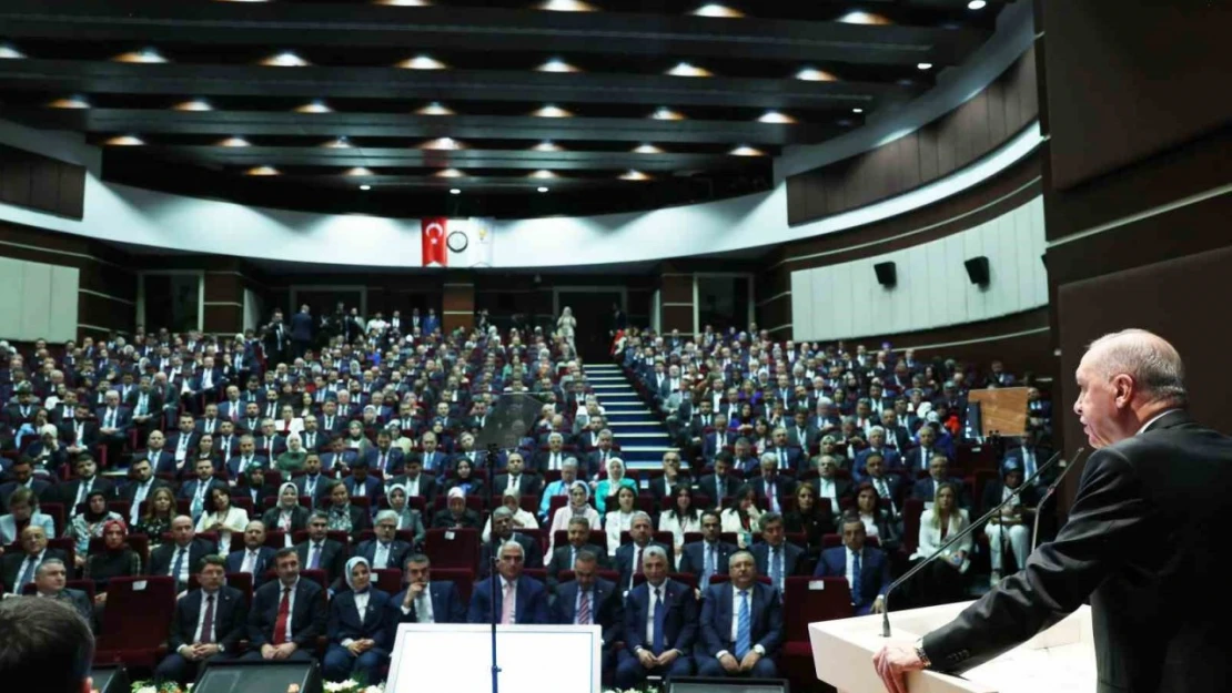 Cumhurbaşkanı Erdoğan: 'Halkla araya mesafe koymanın bizim siyaset geleneğimizde yeri yoktur'