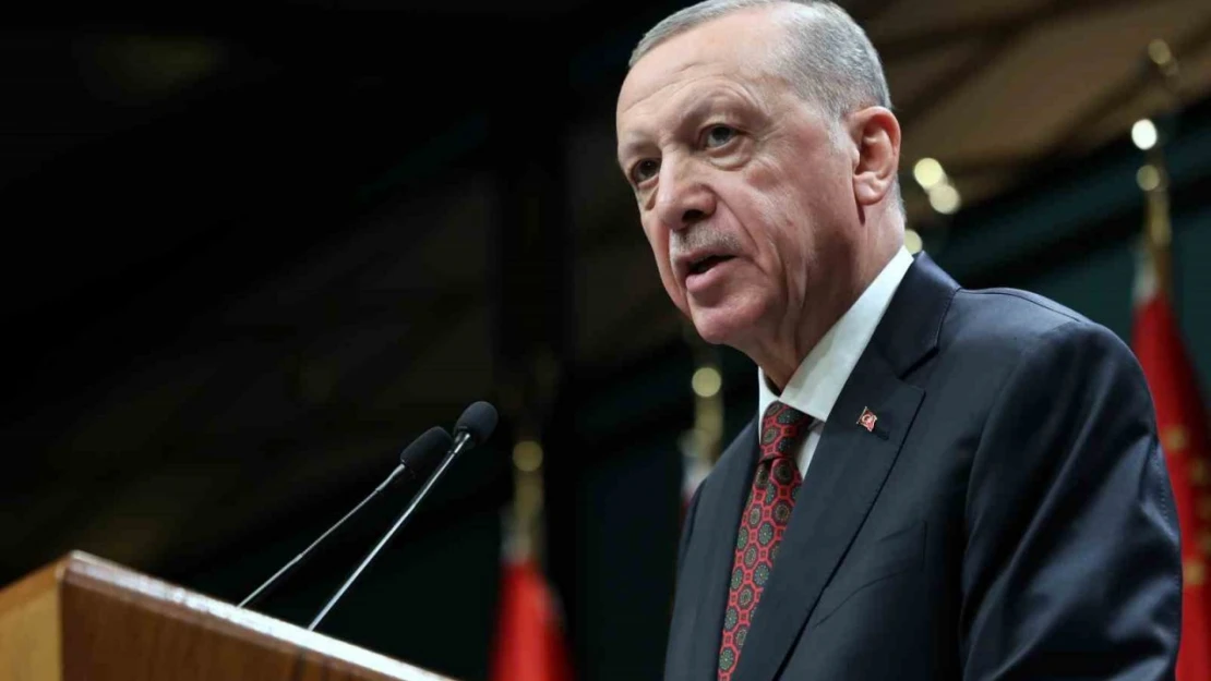Cumhurbaşkanı Erdoğan: 'İsrail nükleer silaha sahip olduğunu açıkça ikrar ve itiraf ediyor. Fakat bu konuda ne BM Güvenlik Konseyi ne Uluslararası Atom Enerjisi Ajansı herhangi bir inceleme başlatmıyor. Bugün İsrail'e ses çıkarmayanların yarın başka ülkel