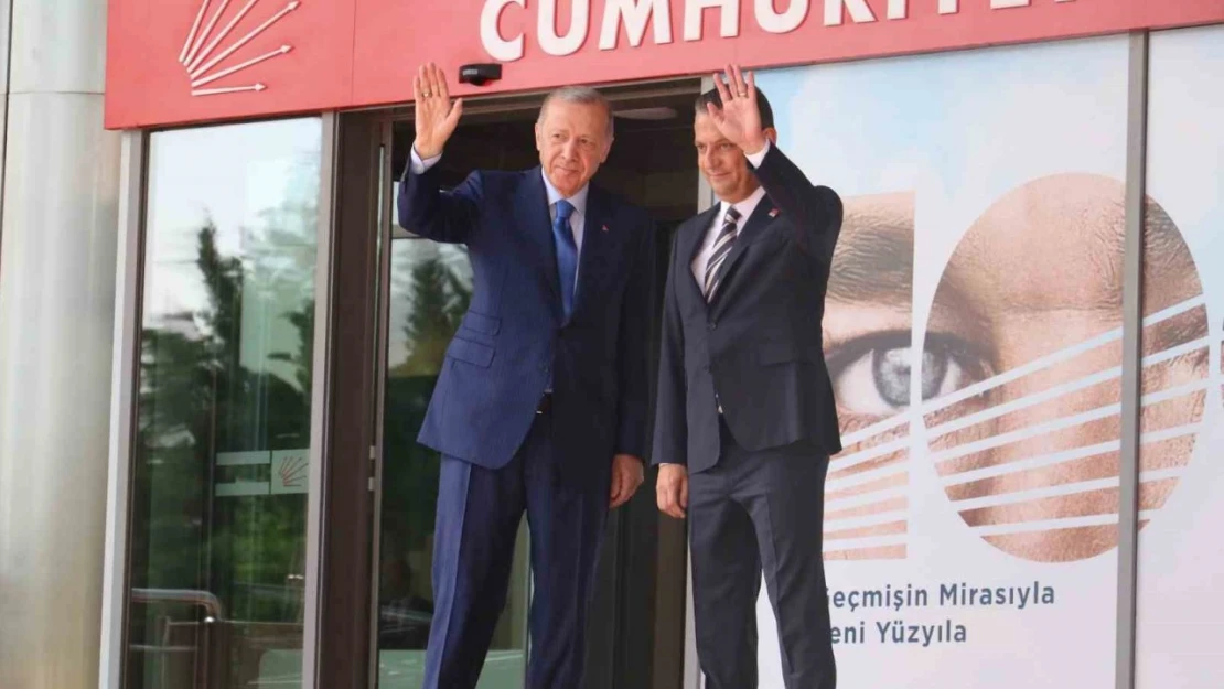 Cumhurbaşkanı Erdoğan 18 yıl sonra CHP'de