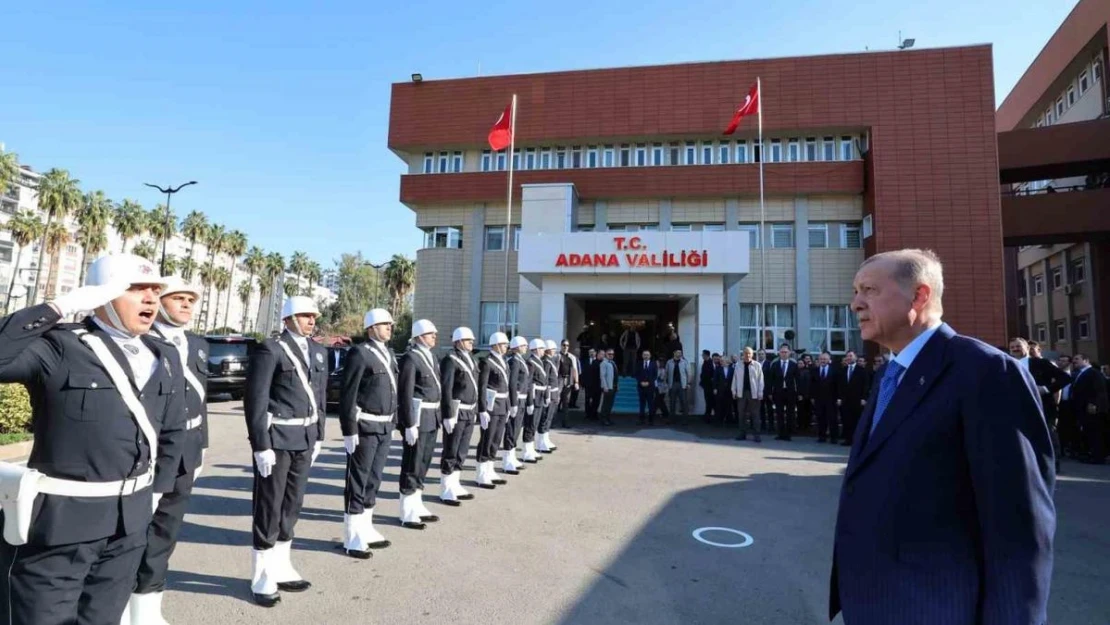 Cumhurbaşkanı Erdoğan Adana Valiliğini ziyaret etti