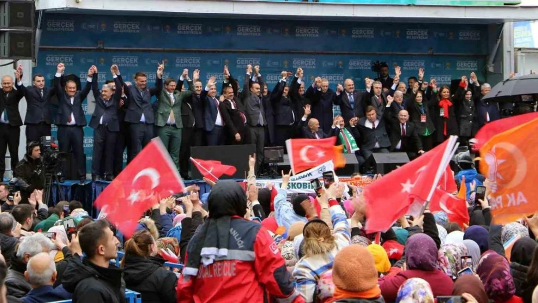 Cumhurbaşkanı Erdoğan, Giresun'da partisinin adaylarını tanıttı