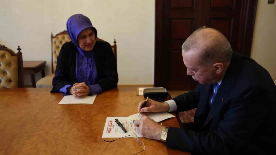 Cumhurbaşkanı Erdoğan kurban vekaletini Türk Kızılay'a verdi