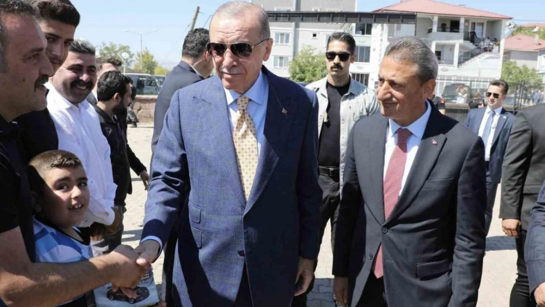 Cumhurbaşkanı Erdoğan, Malazgirt'e uğurlandı