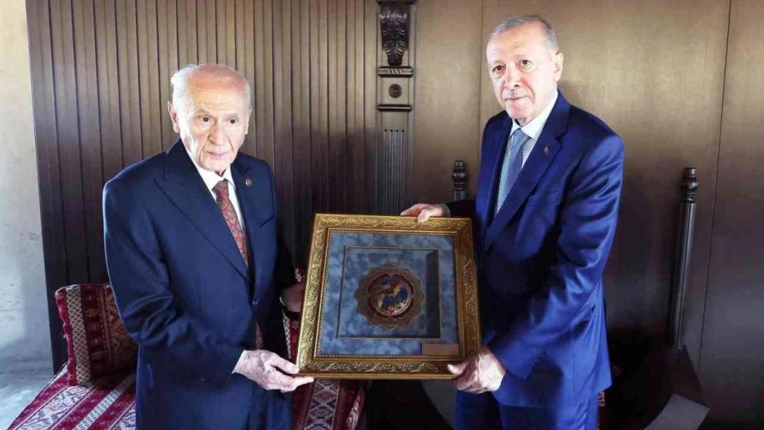 Cumhurbaşkanı Erdoğan, MHP Genel Başkanı Bahçeli ile bir araya geldi