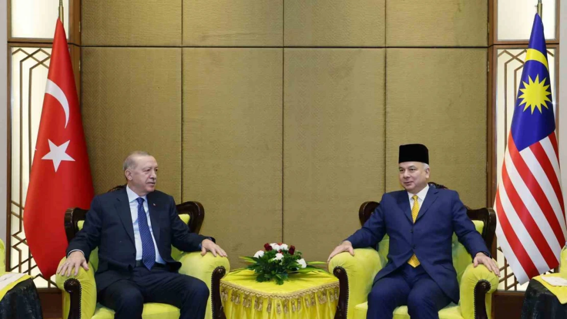 Cumhurbaşkanı Erdoğan, Perak Sultanı Nazrın Şah ile görüştü