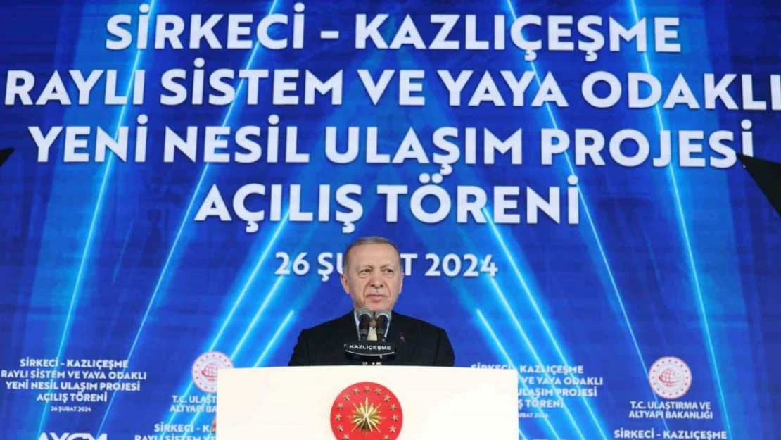 Cumhurbaşkanı Erdoğan, Sirkeci-Kazlıçeşme Hattı'nın açılışında yaptığı konuşmada, 'Bu hatla şehrin ulaşımına nefes aldıracağız. Bütün binalar, surlar yıkık dökük bunları biz yapacağız. Bu hattın hizmete alınmasıyla birlikte İstanbul'daki raylı sistem hatt