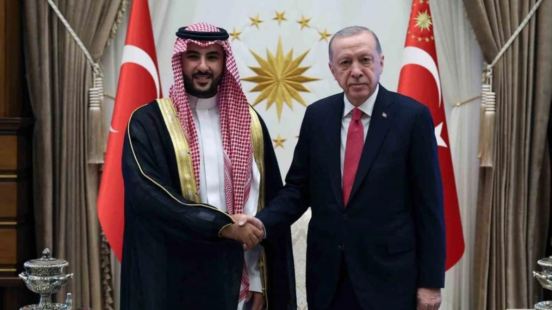 Cumhurbaşkanı Erdoğan, Suudi Arabistan Savunma Bakanı Halid bin Selman Al-Suud'u kabul etti