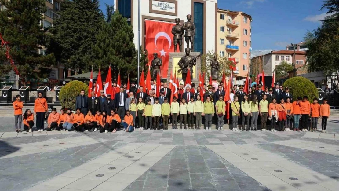 Cumhuriyet'in 100'üncü yaşı Bozüyük'te çeşitli etkinliklerle kutlanıyor