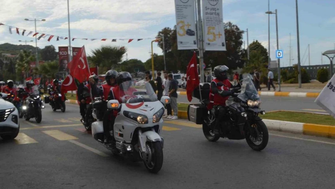 Cumhuriyet'in 100. yıldönümünde 41 motosikletliden Kuvayi Milliye sürüşü