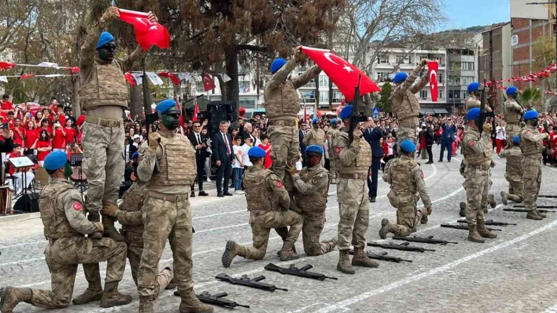 Cumhuriyet'in 100. yılı Sinop'ta coşkuyla kutlandı
