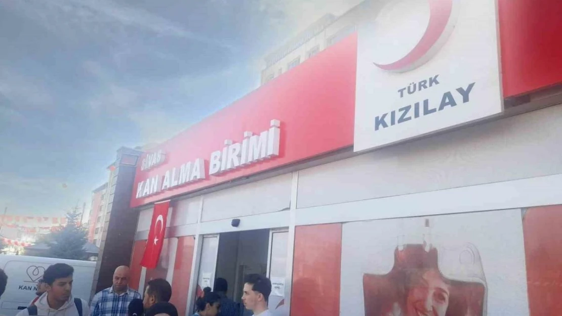 Cumhuriyet'in 100. yılında engellilerden kan bağışı