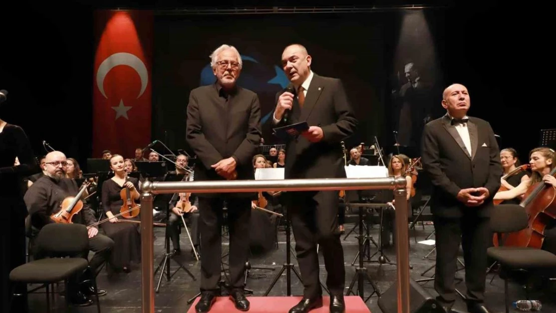 Cumhuriyet'in 100.yılına özel konser düzenlendi