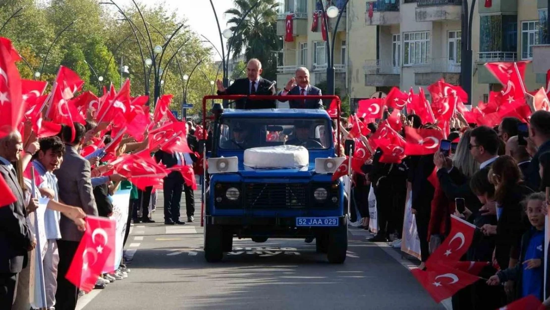 Cumhuriyet'in kuruluşunun 100'üncü yılı Ordu'da kutlandı