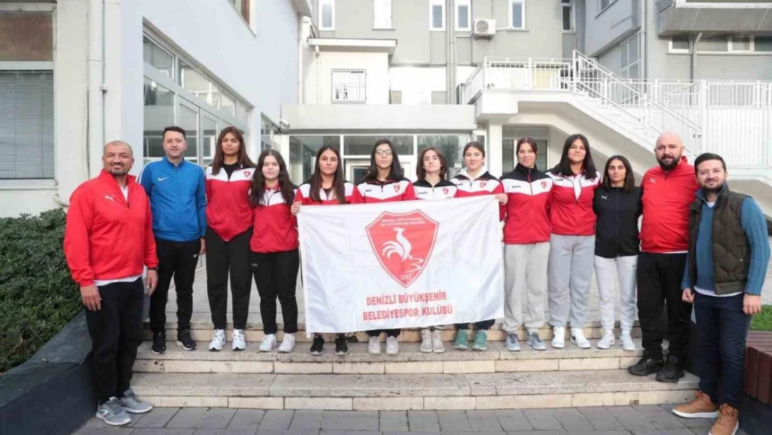 Denizli Büyükşehir Kadın Judo Takımı Avrupa'ya gitti