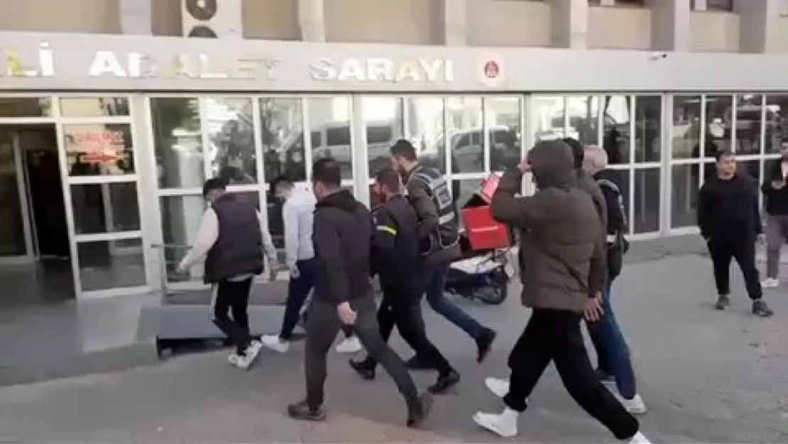 Denizli'de aranan 38 şüpheli uygulamalarda yakalandı