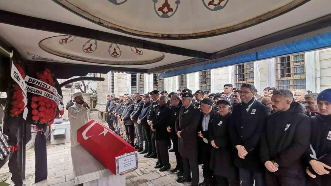 Denizli'de görev yapan genç asker son yolculuğuna uğurlandı