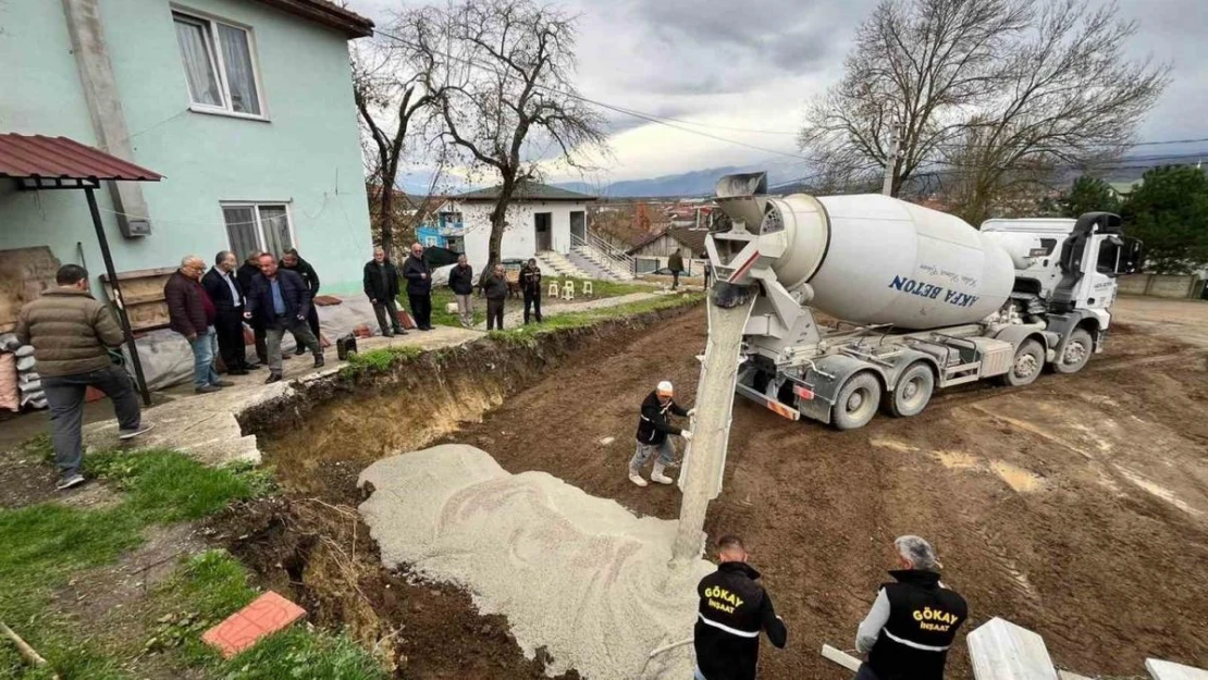 Deprem sonrası yıkıldı yenisi yapılıyor