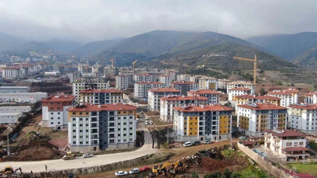 Depremin yerle bir ettiği Antakya'da adeta yeni bir şehir kuruldu