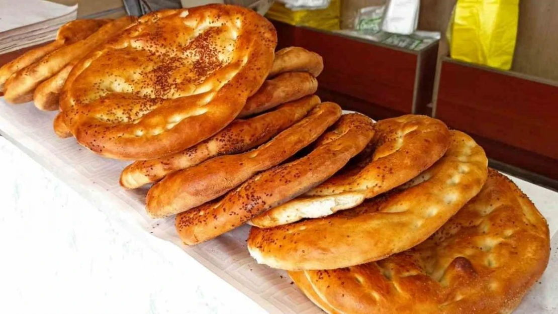 Devrek'te Ramazan pidesi vatandaşların tüketimine sunulmaya başlandı