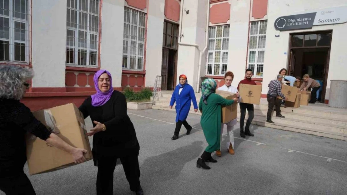 Dikiş makineleri Gazze için çalıştı: Kolilerce yardım malzemesi Samsun'dan yola çıktı