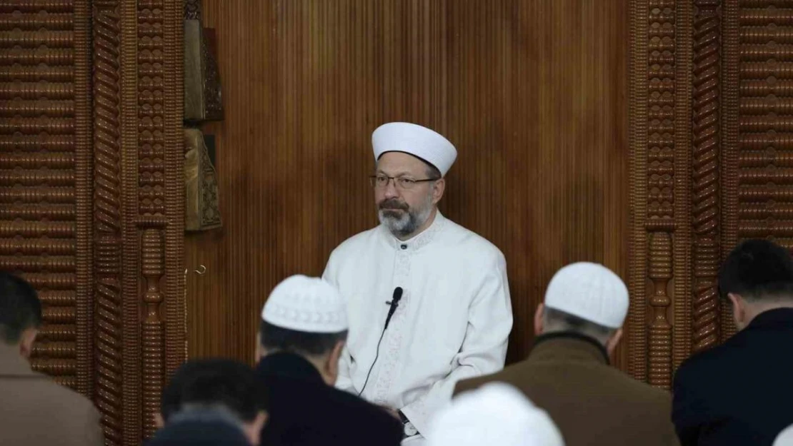 Diyanet İşleri Başkanı Erbaş, sabah namazında Kızılcahamamlılarla bir araya geldi