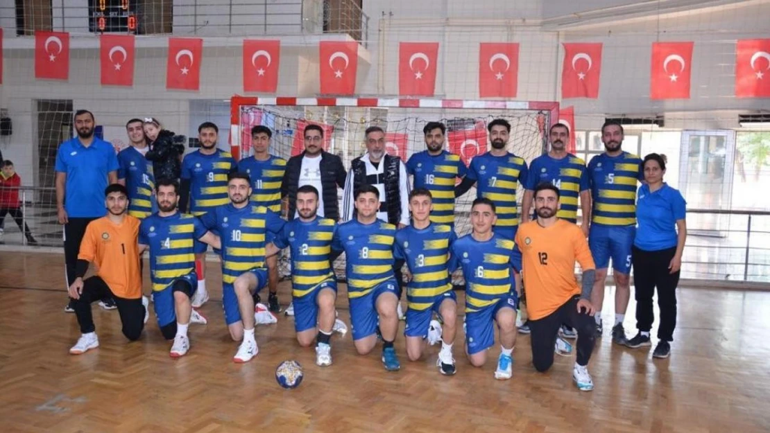 Diyarbakır Büyükşehir Belediyesi erkek hentbol takımı galibiyet zaferlerine devam ediyor