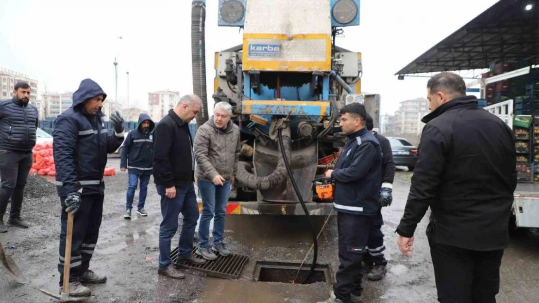 Diyarbakır'da yağmur suyu şebekesi yenileniyor