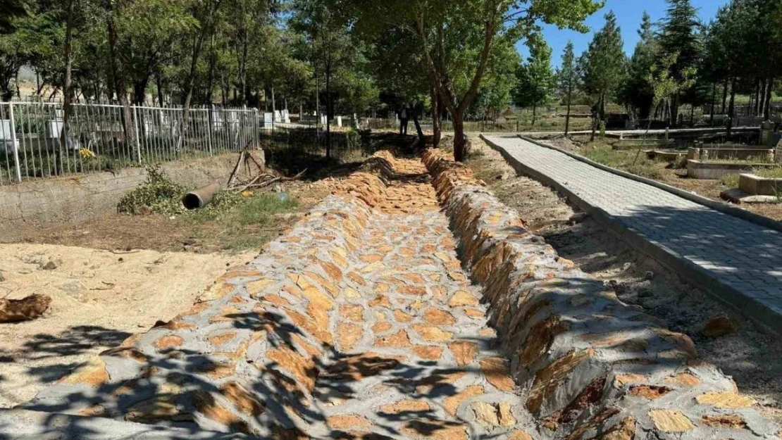 Doğanşehir Belediyesi'nin üst ve alt yapı çalışmaları sürüyor