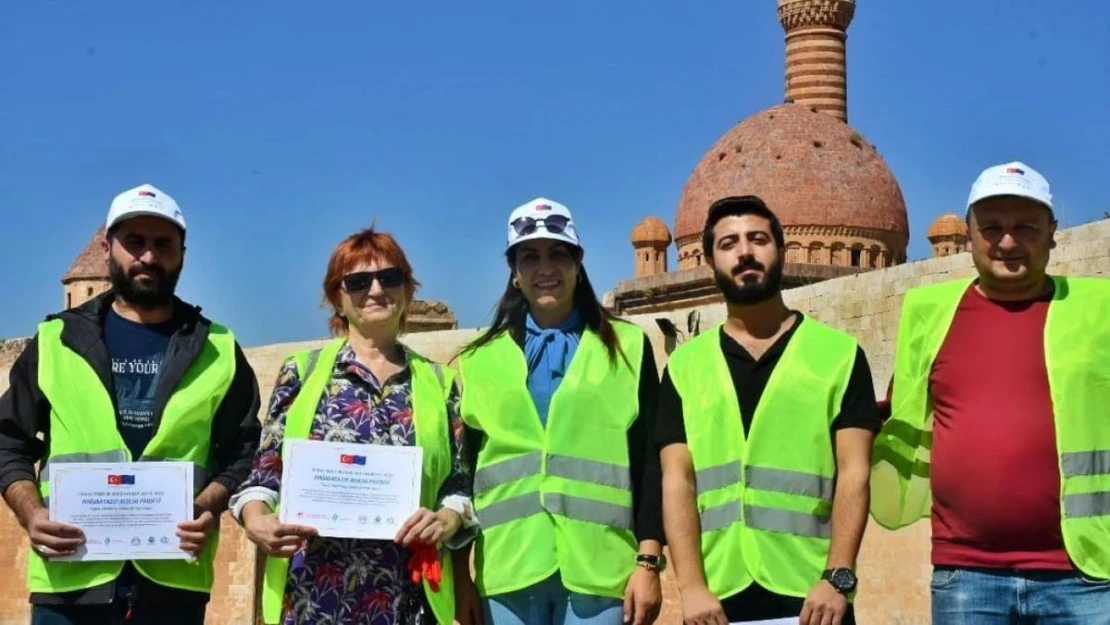 Doğubayazıt'ta temizlik kampanyası başlatıldı