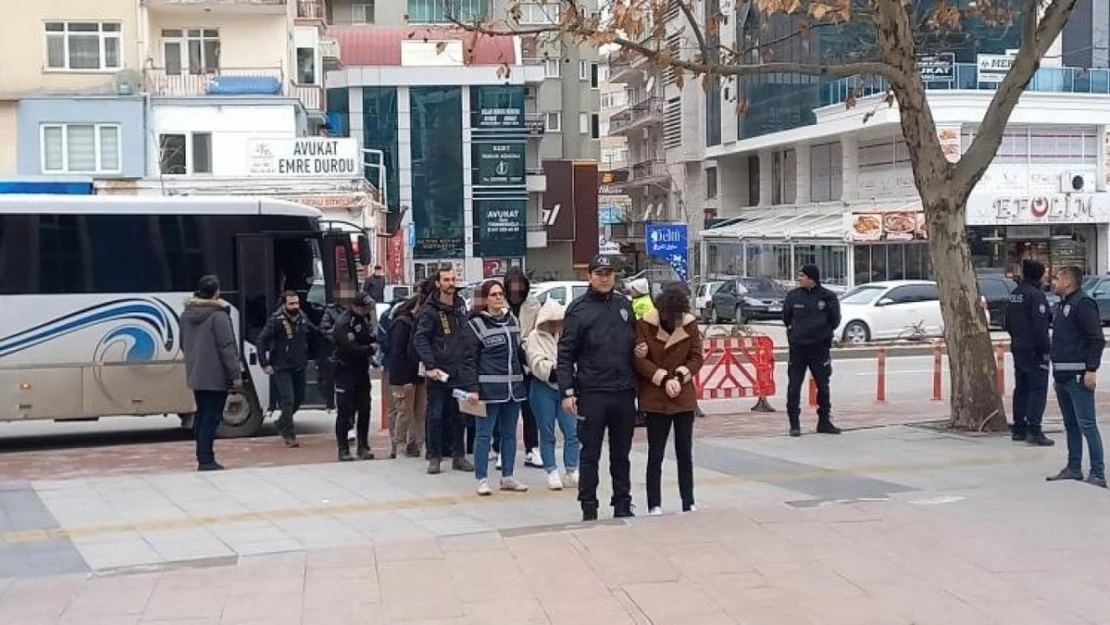 Dolandırıcılıkta yeni yöntem: 'Sürümden kazanıp, şüphe çekmediler'