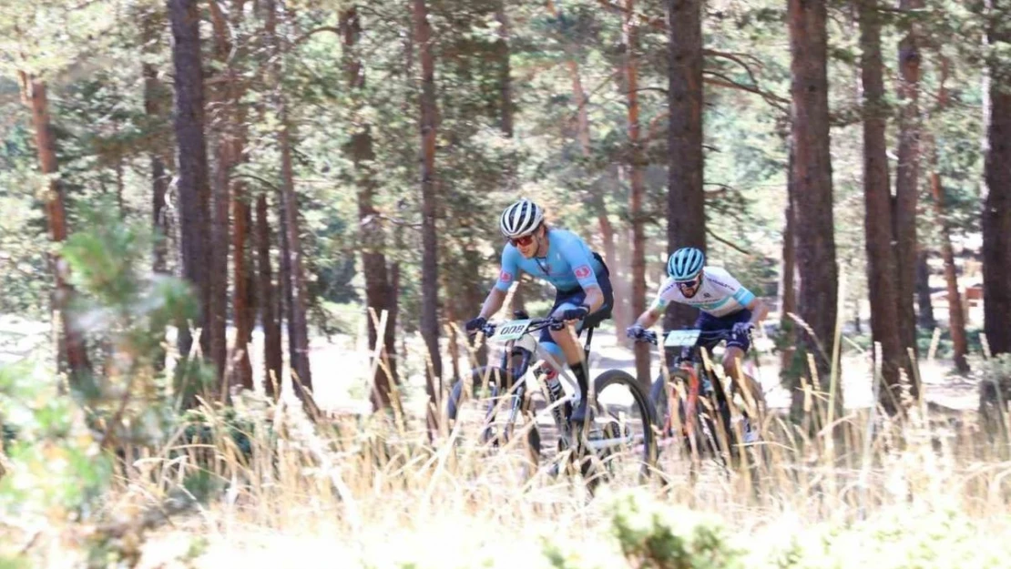 Dumanlı Uluslararası MTB Cup yarışları Erzincan'da yapıldı