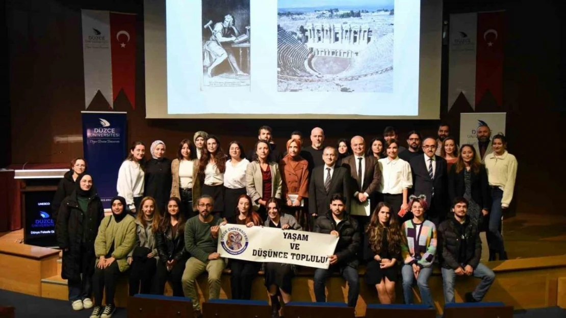 Düzce Üniversitesi'nde dünya felsefe günü