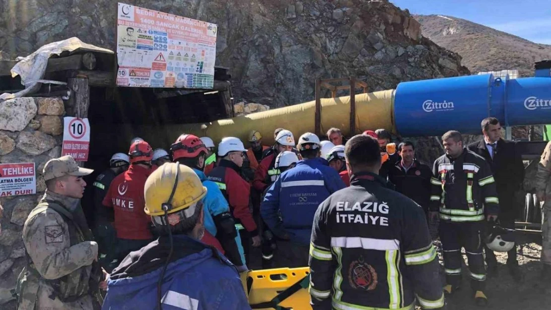 (Düzeltme) Elazığ'da maden ocağında göçük: 3 işçi kurtarıldı, 1 işçi göçük altında