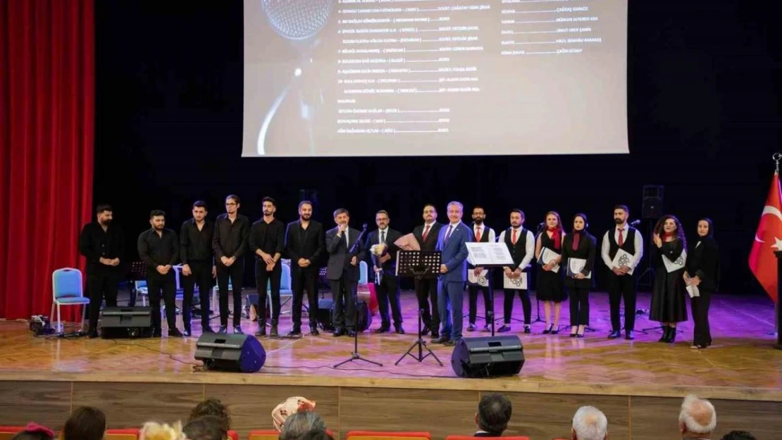 EBYÜ'de Cumhuriyetin Yüzüncü Yılında Doğu Anadolu Türküleri konseri düzenlendi