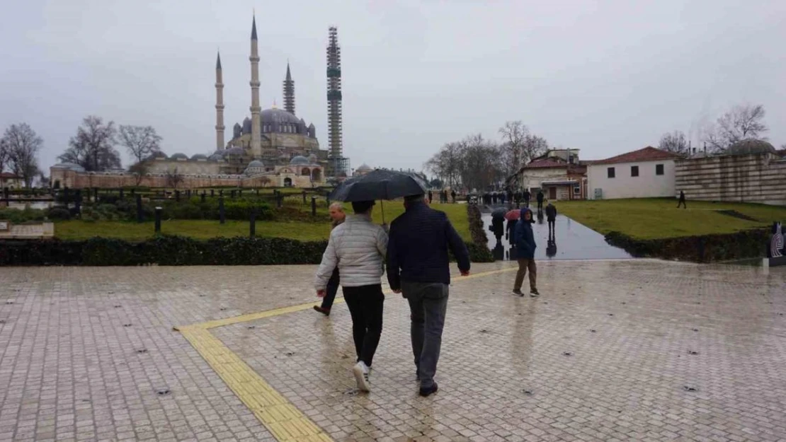 Edirne'de sağanak etkili oldu