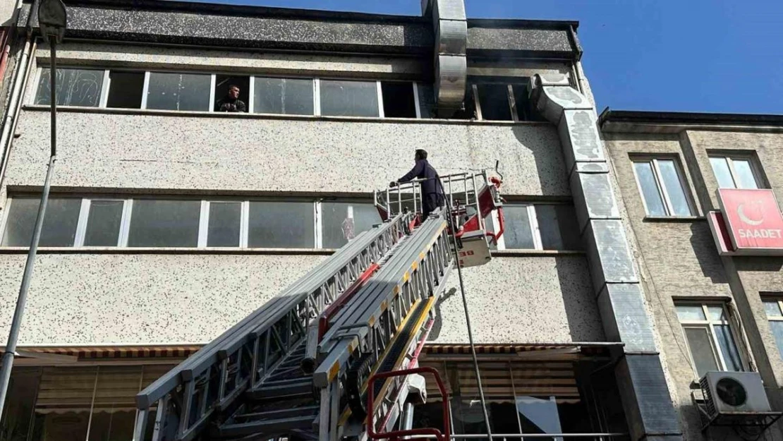 Elazığ'da havalandırma motoru yangın çıkardı