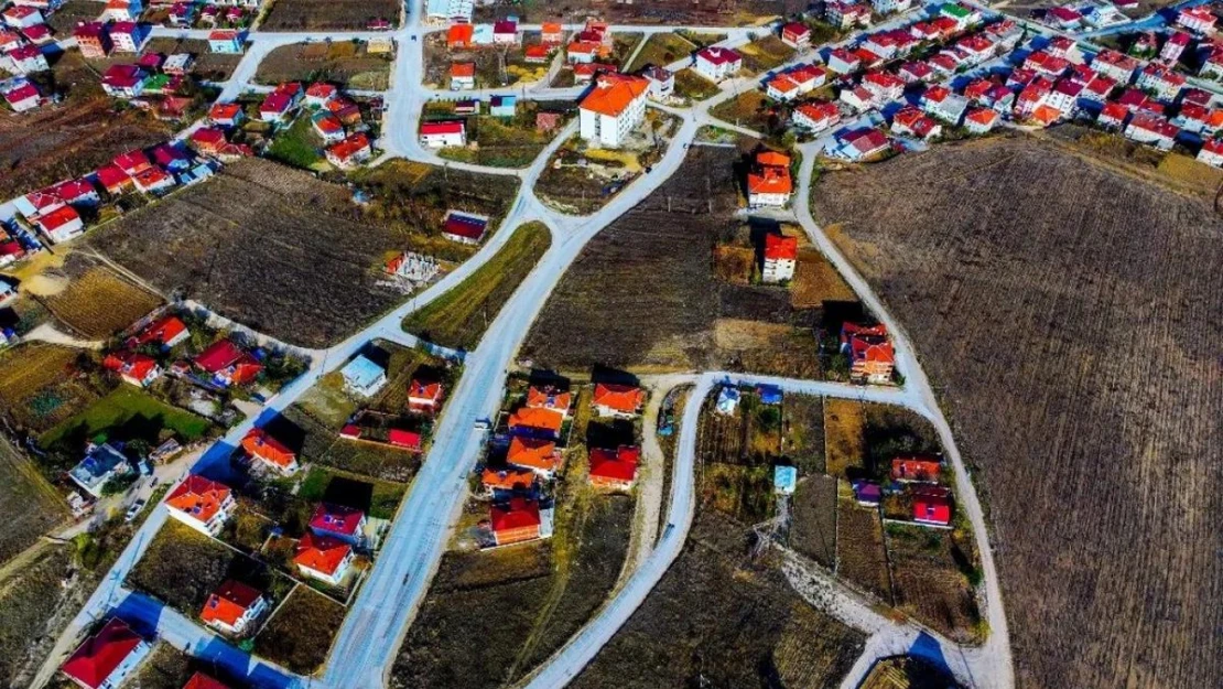 Erbaa Belediyesi asfalt çalışmalarına hız kesmeden devam ediyor