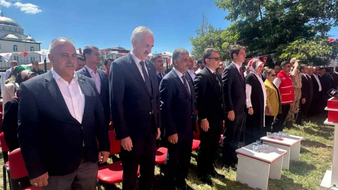 Erciş'te Kızılay Sosyal Destek Merkezi açıldı
