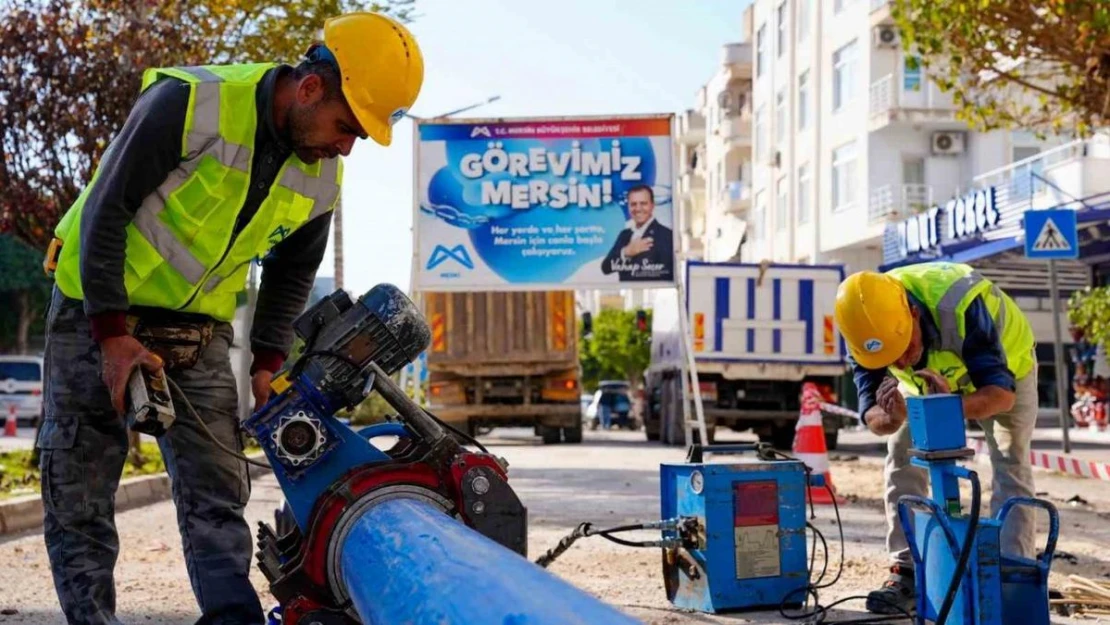 Erdemli'de içme suyu hatları yenileniyor