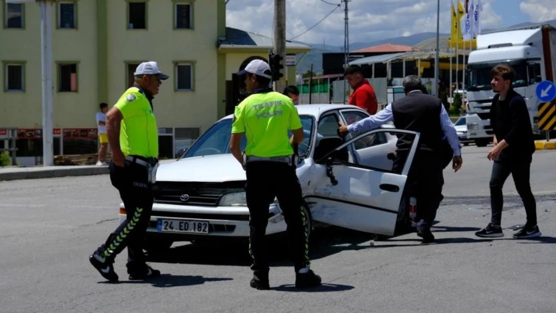 Erzincan'da 15 günde 84 adet trafik kazası oldu