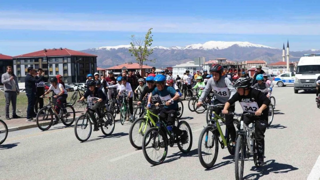 Erzincan'da bisiklet yarışmaları yapıldı