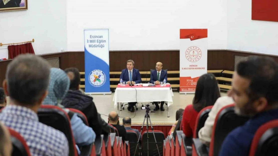 Erzincan'da eğitim öğretim faaliyetleri üzerine istişarelerde bulundu